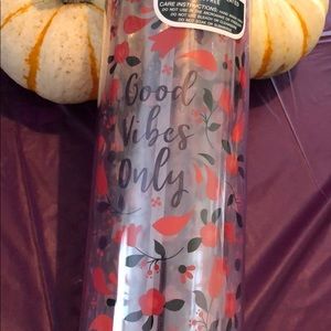 New “Good Vibes Only” Cantini Sports Bottle 🍁